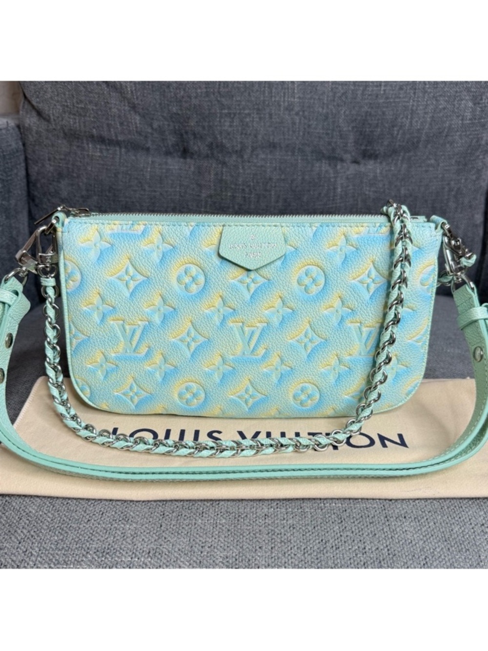Louis Vuitton pochette accessoires monogram empreinte STARDUST ❗️FIRM PRICE❗️